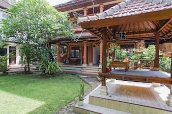 Indopurejoy House - Komala Indah Cottages - Hostel