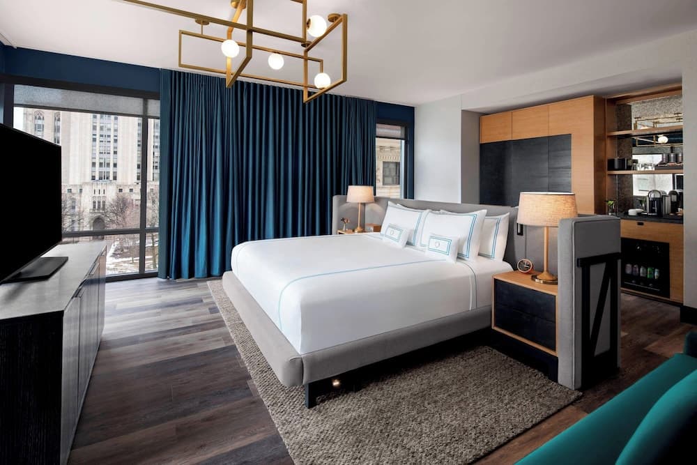 The Oaklander Hotel, Autograph Collection