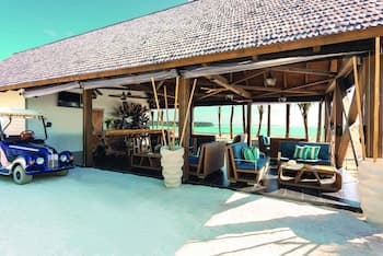 Mövenpick Resort Kuredhivaru Maldives