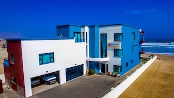 Boathouse Seaview Suites Guest House