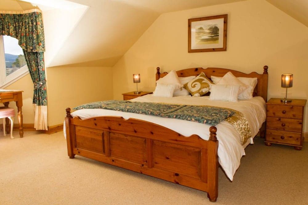 Abbotshaw House - Farm B&B