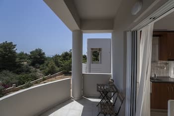 Nikis Dream Comfy Apartments