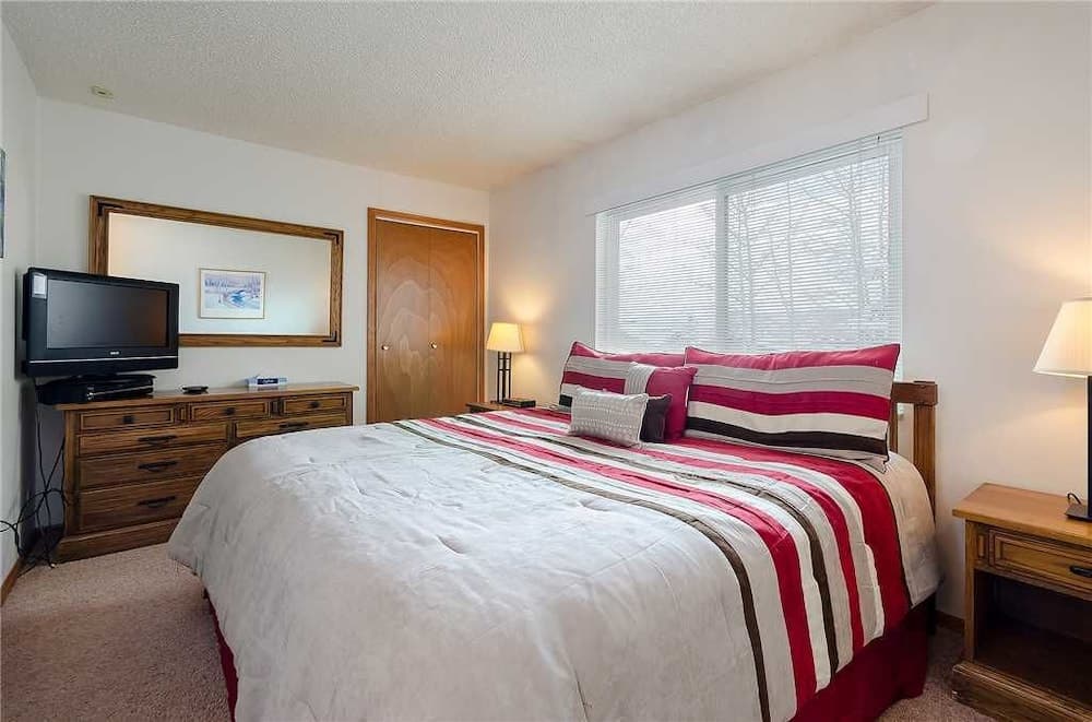 Storm Meadows 300-400 at Christie Base