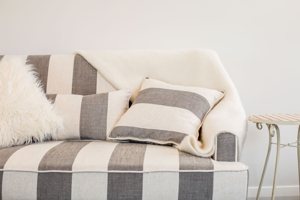 Provincial Apartment 2