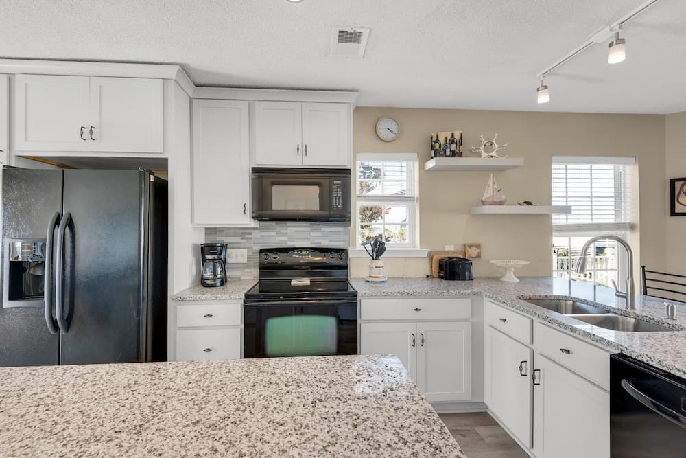 Pelican Roost 2 Bedroom Townhouse by RedAwning