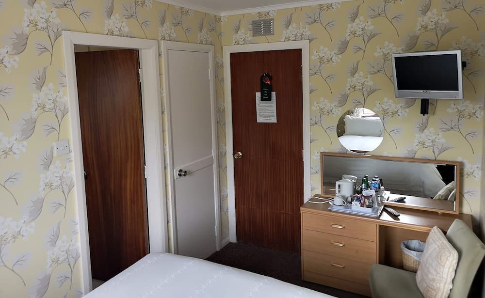 Loch Roag Guest House & Eshcol Guest House