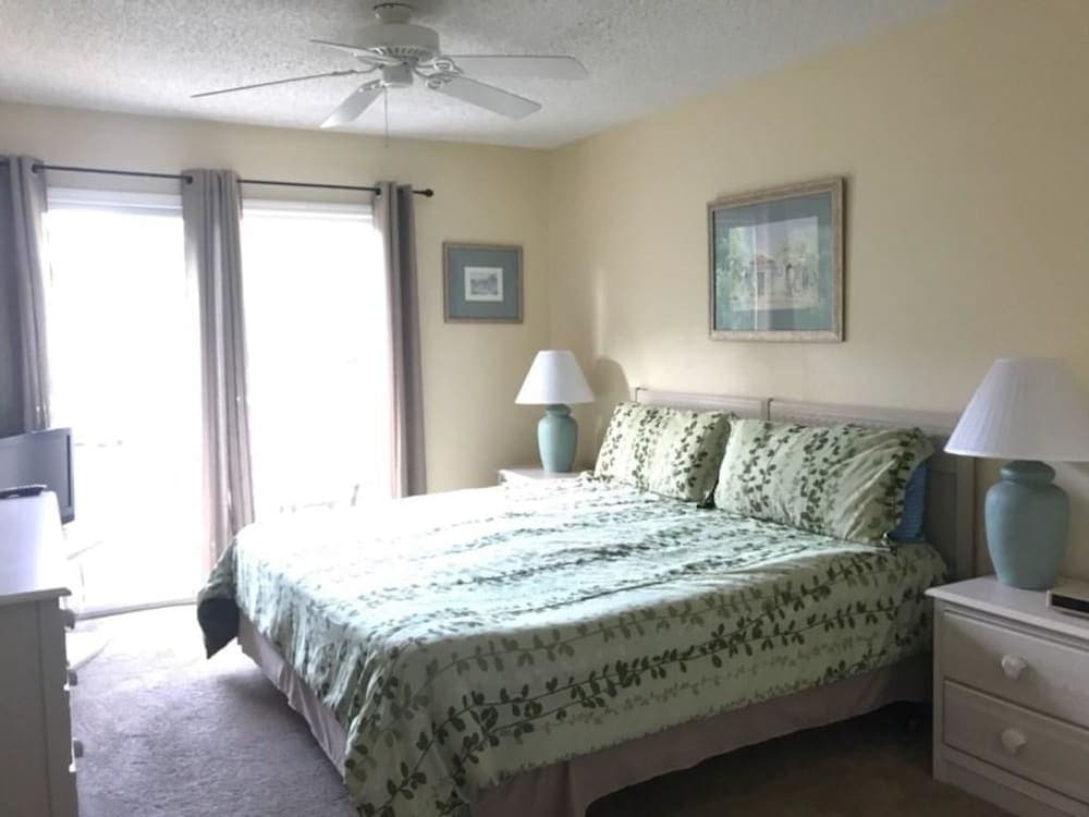 Emerald Island Resort