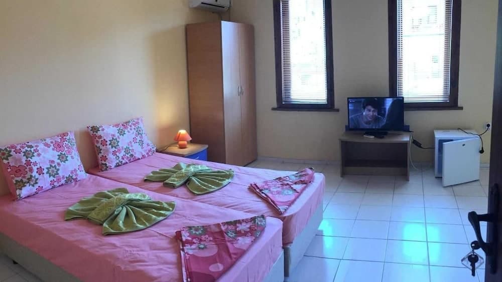 Paradise Chernomorets