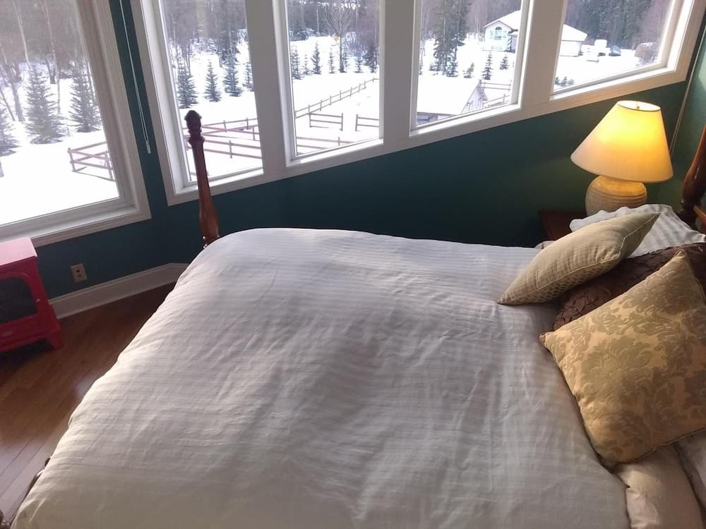 Alaska Sundance Retreat B&B