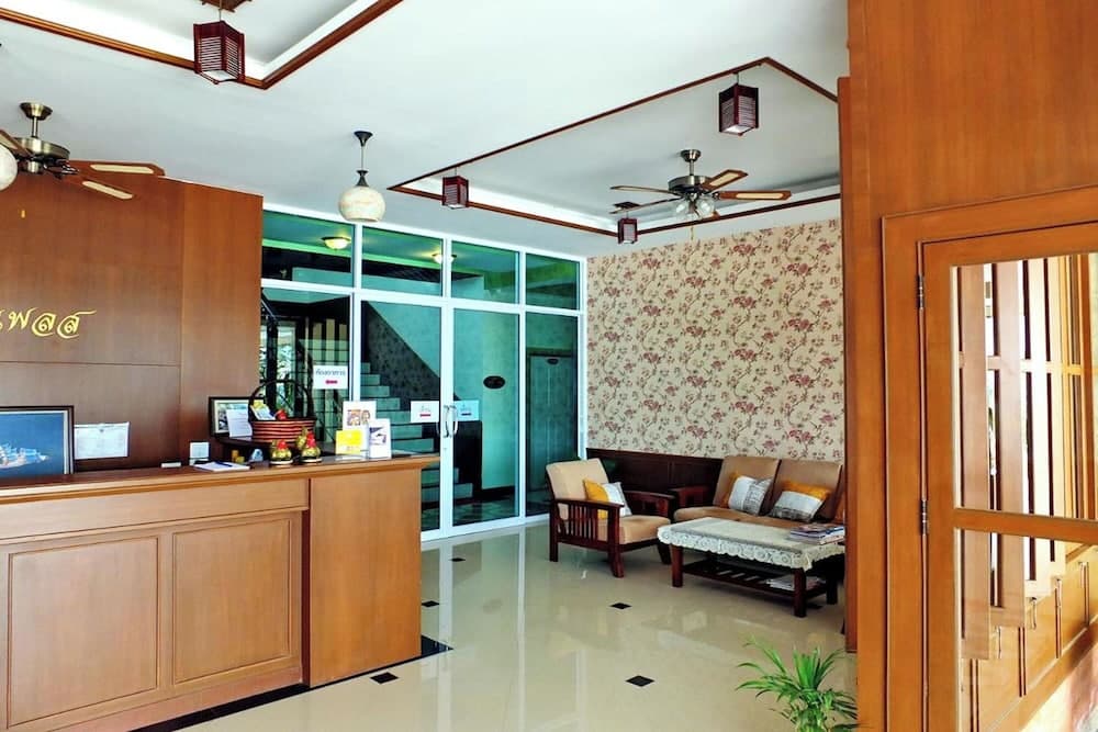 Karnmanee Place Hotel