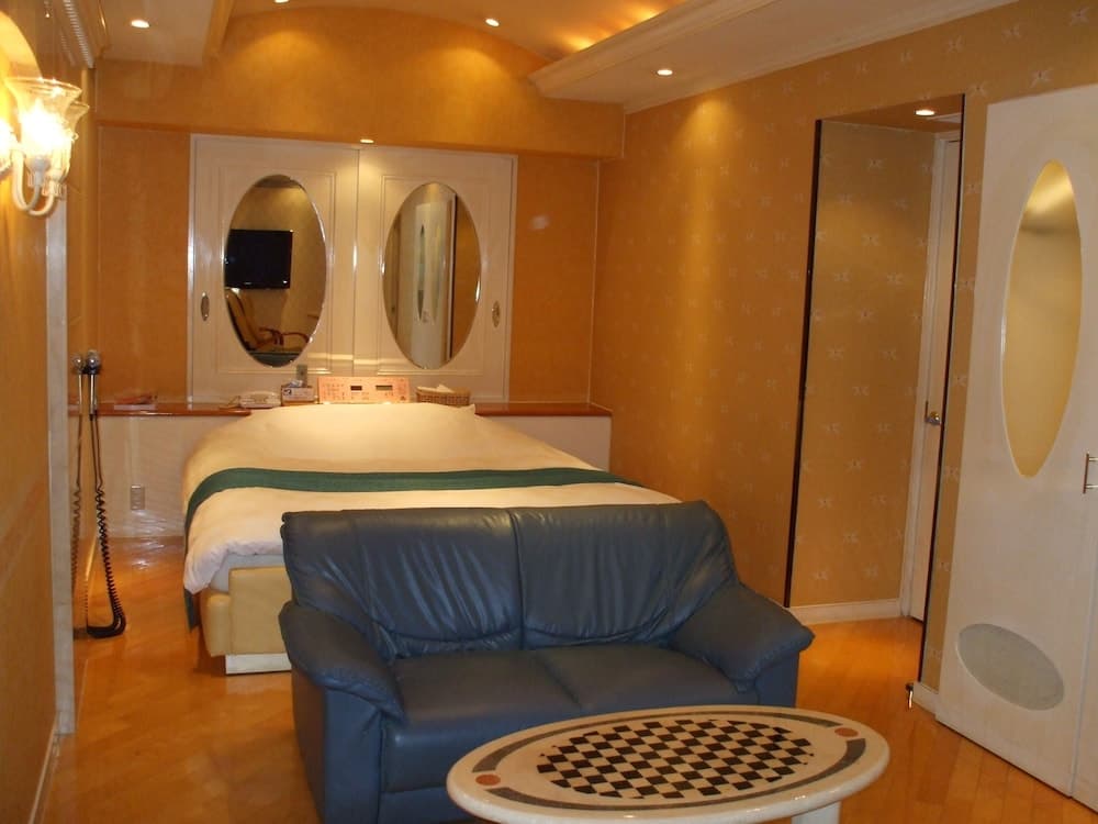 Hotel Large - Adults Only