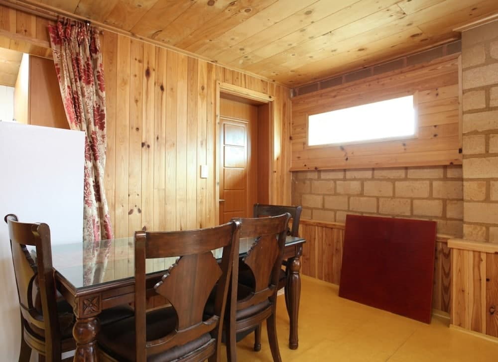 Chogajip Hwangto Pension