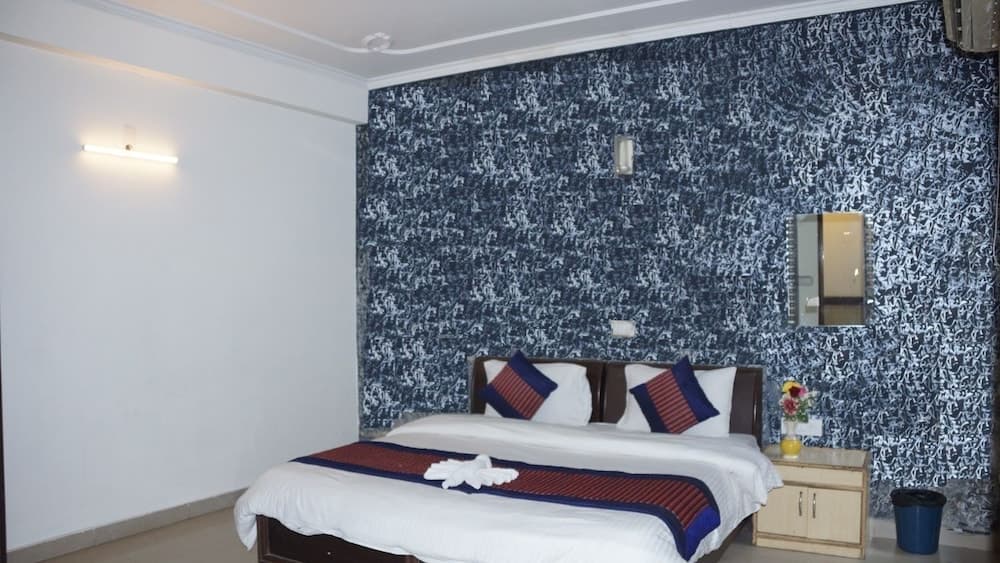 Maxfort Airport Hotel