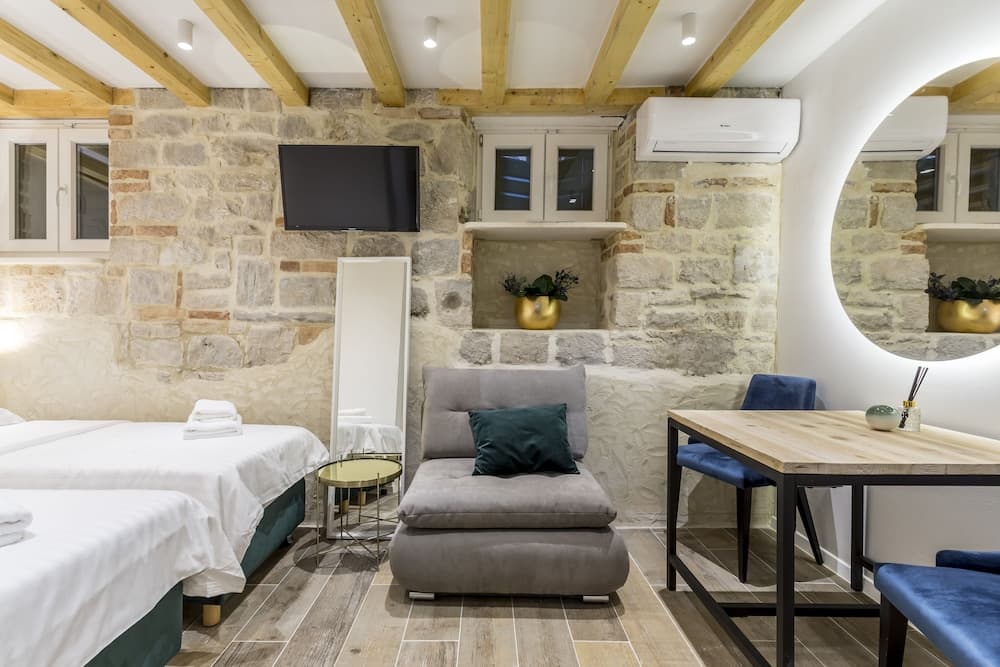 Luxury Rooms Miara in City Centre