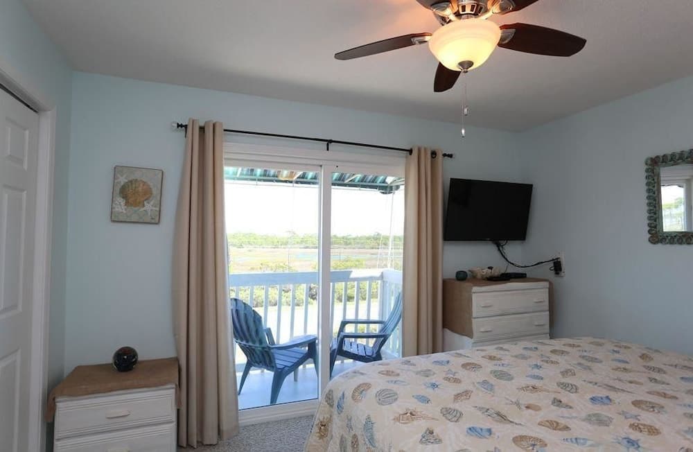 Beach Therapy on the Cape Apartment 3 Bedroom
