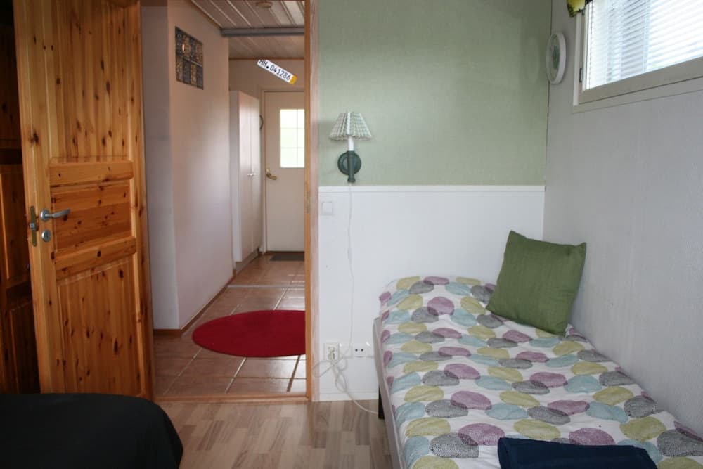 Tallitalo - Garage House