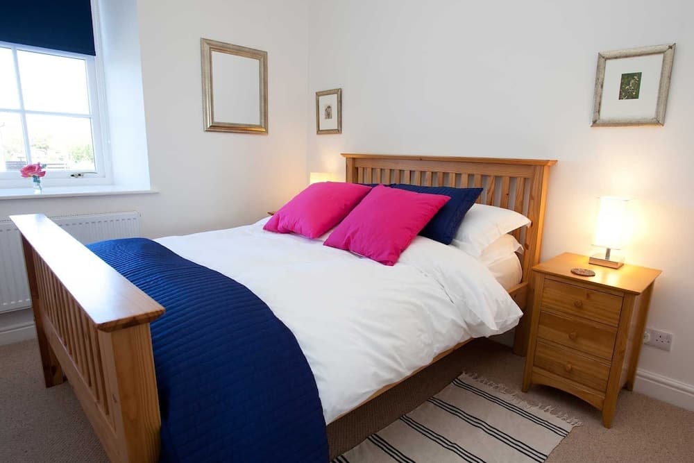 Port Charlotte Holidays