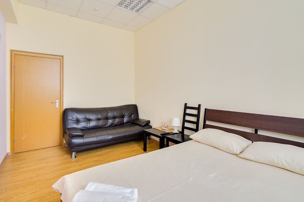 Hotel Tourist on Schelkovskaya