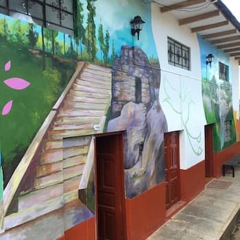 Déjà Vu Backpackers