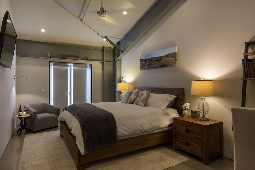 Bed & Barrel at Stonehouse Cellars