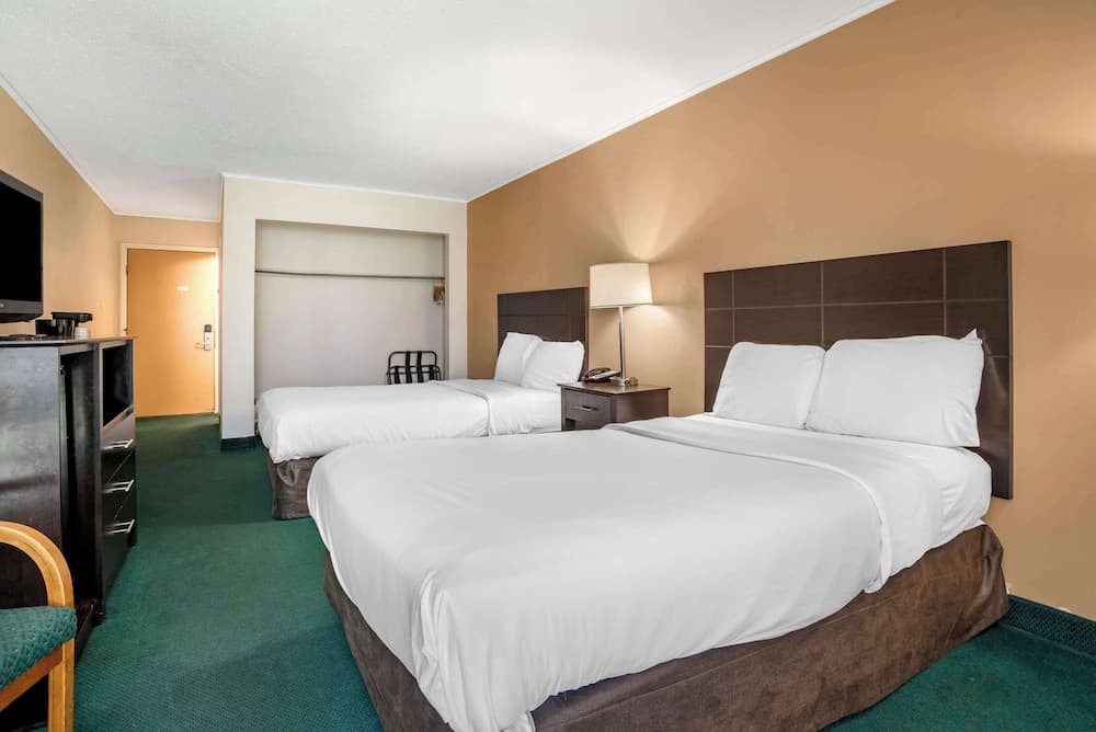 Rodeway Inn & Suites Rehoboth Beach