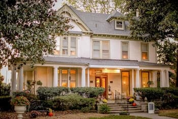 The Magnolia House Inn