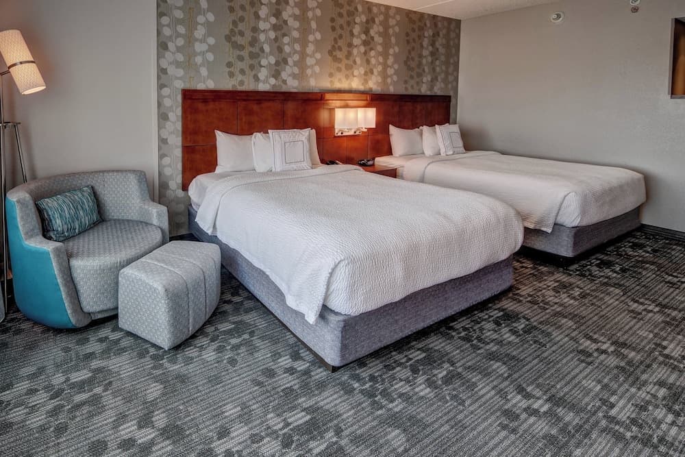 Courtyard by Marriott Newport News Airport