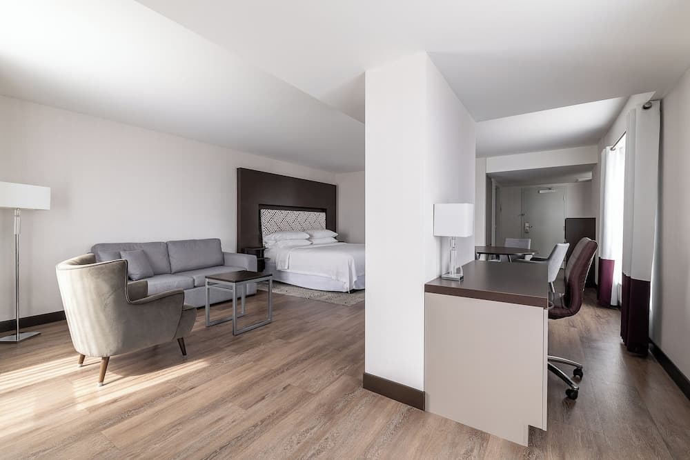 Four Points by Sheraton Levis Convention Centre