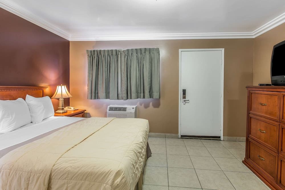 Rodeway Inn Ventura Midtown