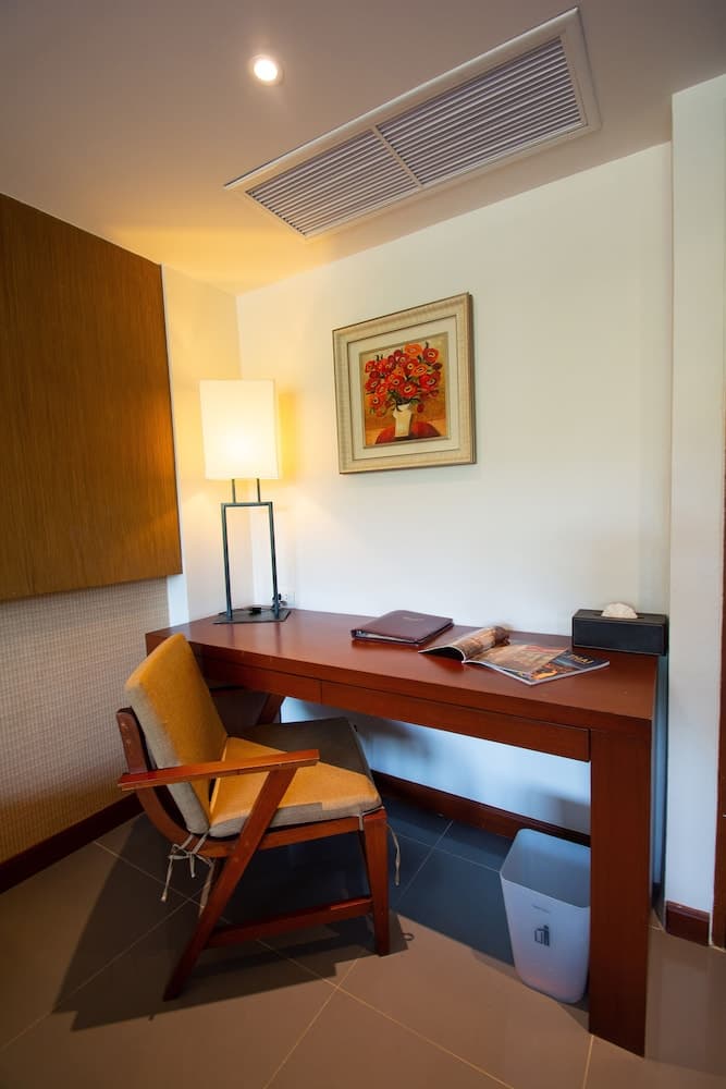 Peach Blossom Resort