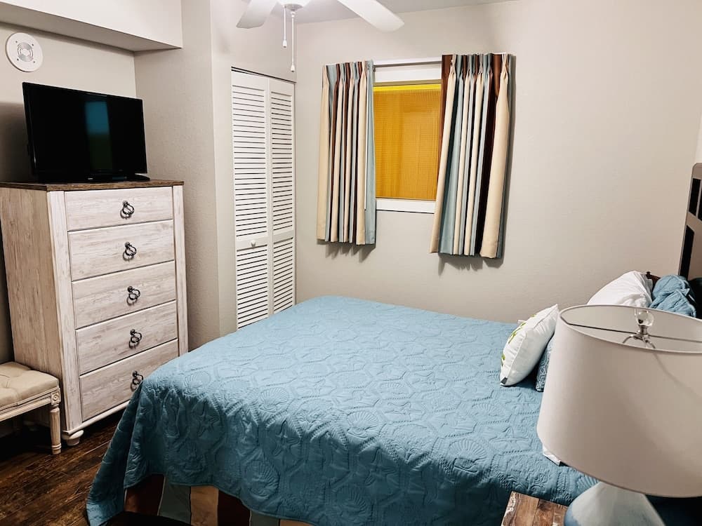 Tilghman Beach And Golf Resort