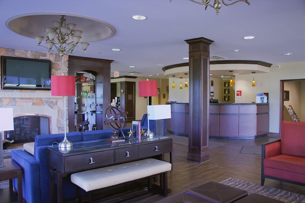 Comfort Suites Edinboro