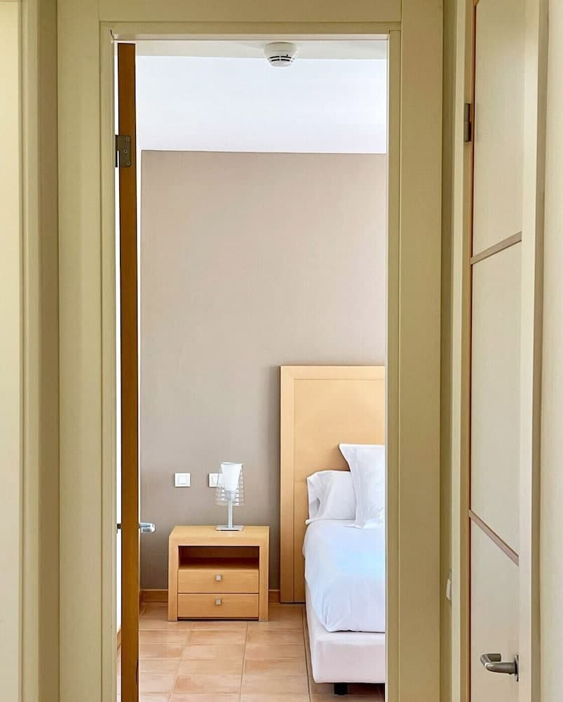 Elviria Hills Living