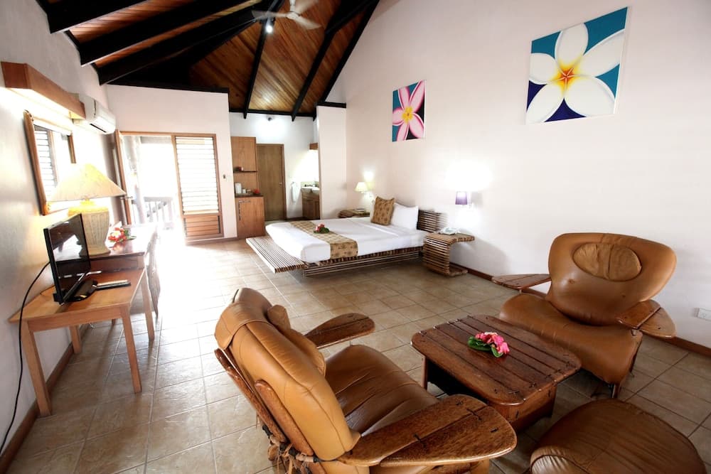 Anchorage Beach Resort