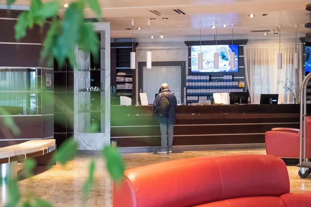 Dado Hotel International