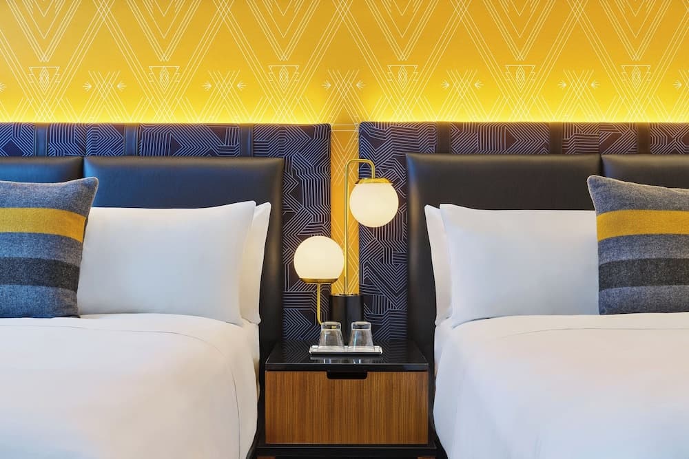 W Minneapolis - The Foshay