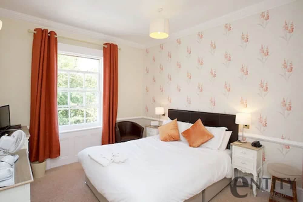 Woodlands Lodge Hotel