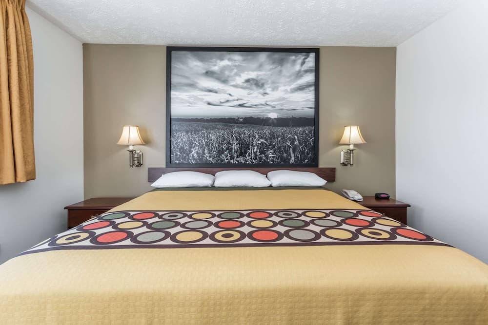 Super 8 by Wyndham Alma