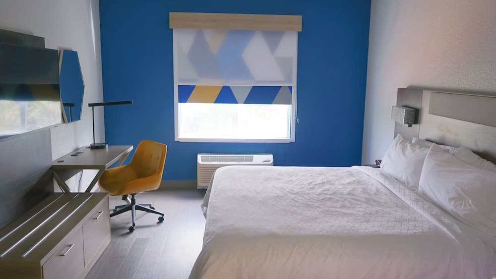 Holiday Inn Express & Suites Lakeland North - I-4 by IHG