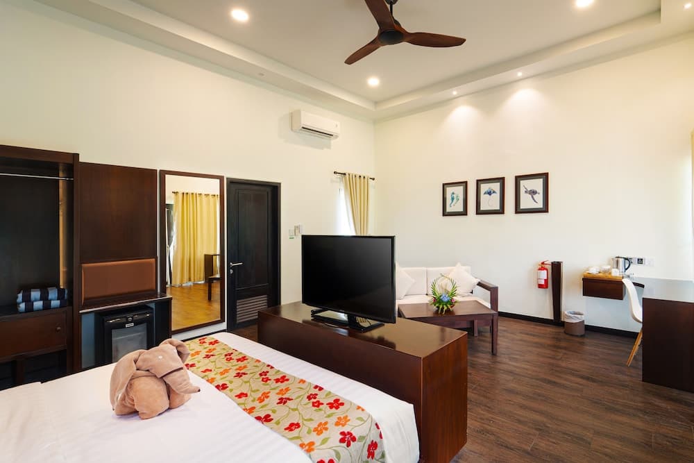 Mayang Sari Beach Resort