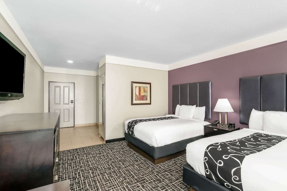 La Quinta Inn & Suites by Wyndham Canton MS