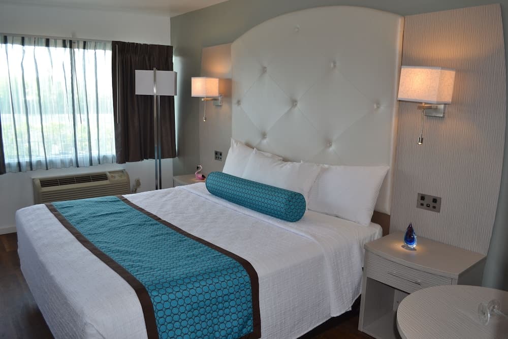 The Freeport Inn and Marina