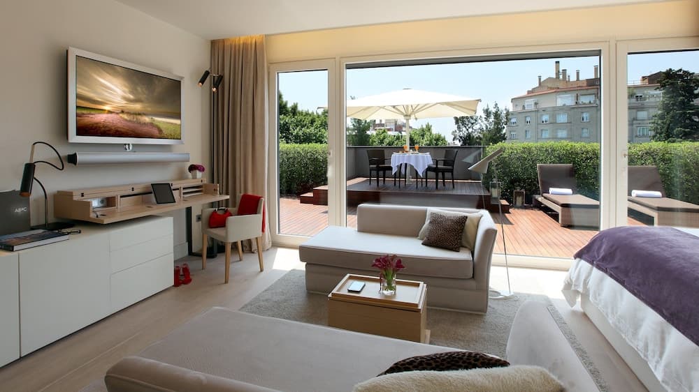 ABaC H&R Barcelona Monument