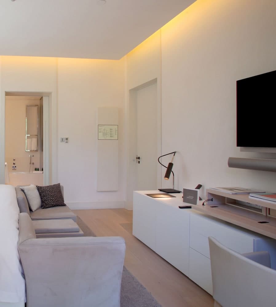 ABaC H&R Barcelona Monument