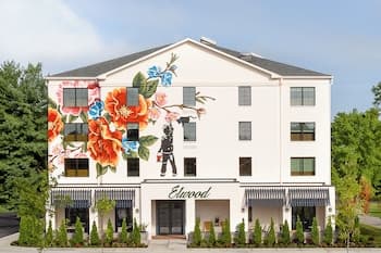 Elwood Hotel & Suites