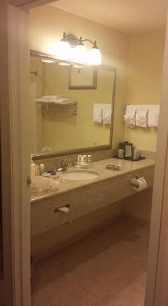 Country Inn & Suites by Radisson, Crestview, FL
