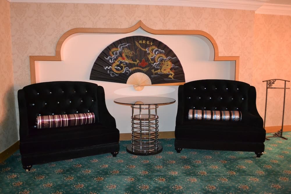 Diplomat Hotel & Business Center