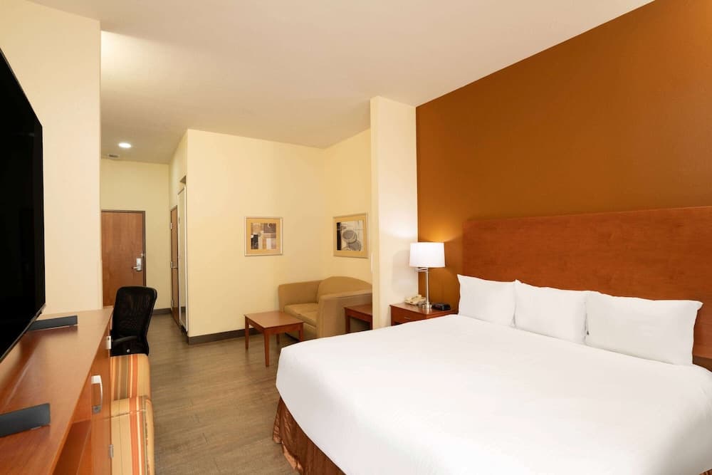 Baymont by Wyndham Savannah South