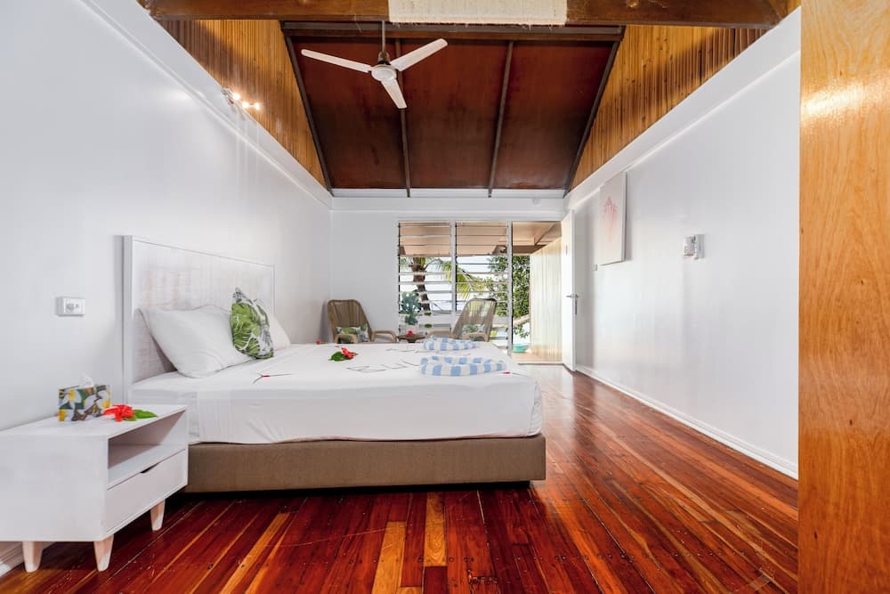 Beachcomber Island Resort