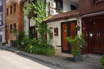 Villa Sphendone Suites